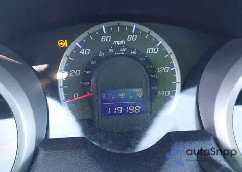 2010 Honda Fit Sport z USA, uszkodzony, nr VIN JHMGE8H47AC015695